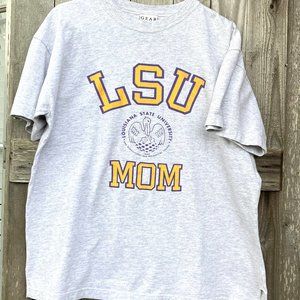 Vtg LSU MOM t-shirt   lt grey sz L with LSU (1860) seal (over 30 years old)